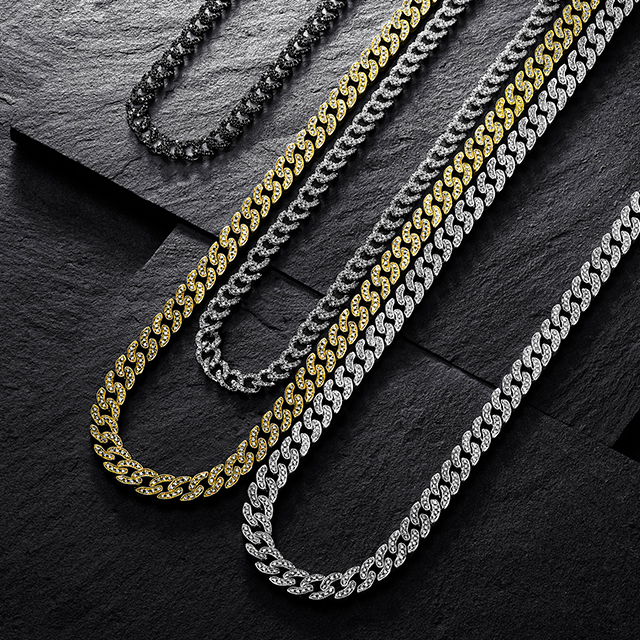 チェイン、チャーム