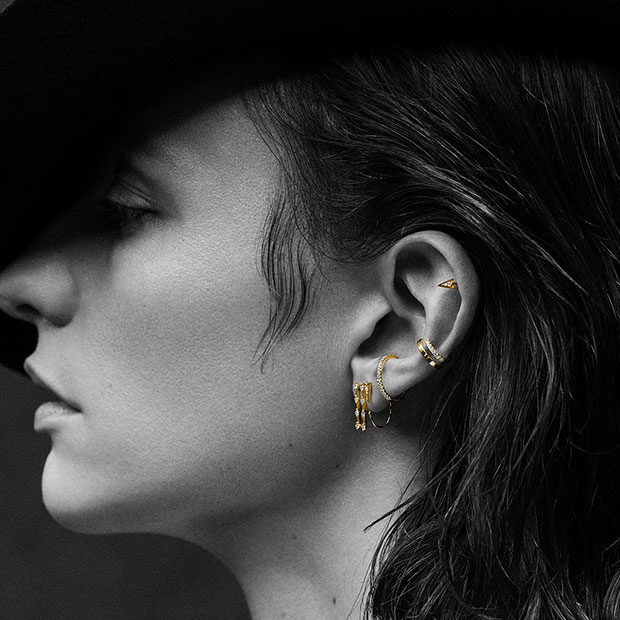 SJX W】DIAMOND ARROW STUD PIERCED EARRING(6ZP5026)｜SJX公式ONLINE 